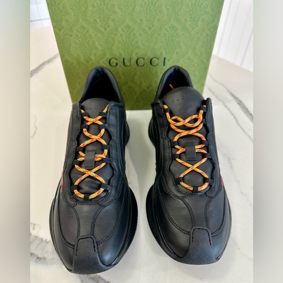 Gucci Men’s Run Sneakers - Picture 4 of 10